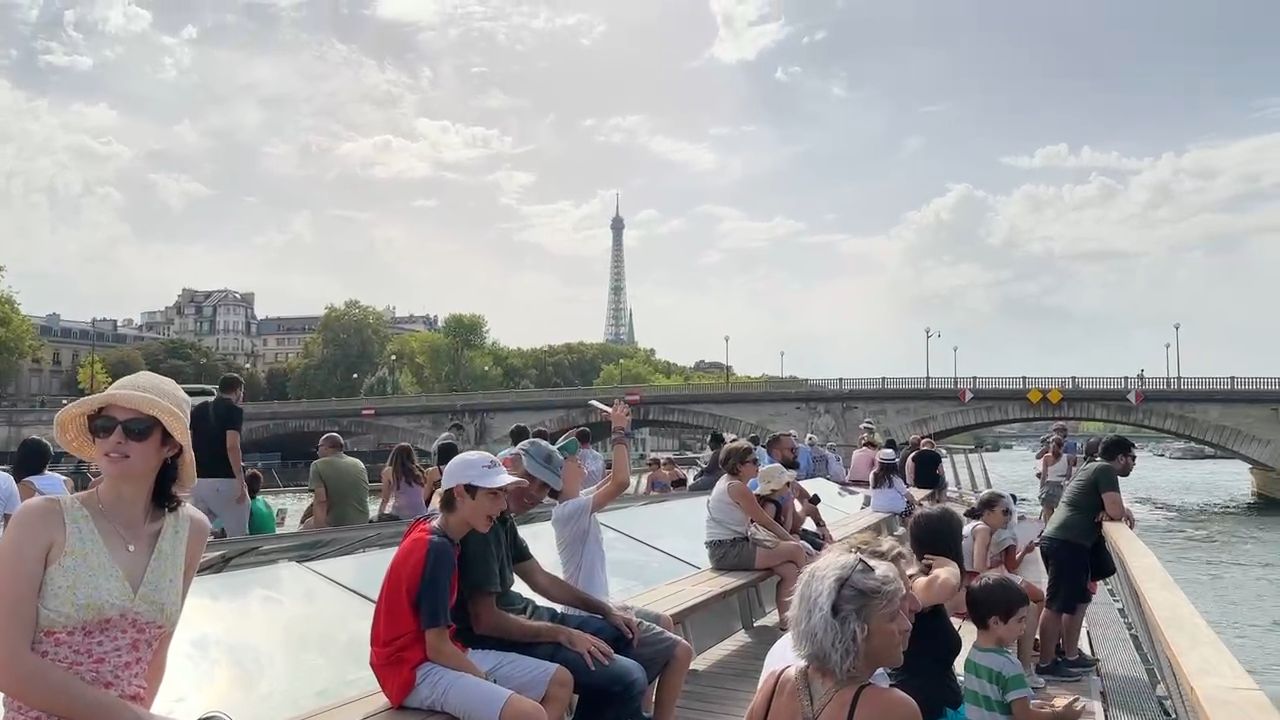 Seine River Cruise, Paris 
