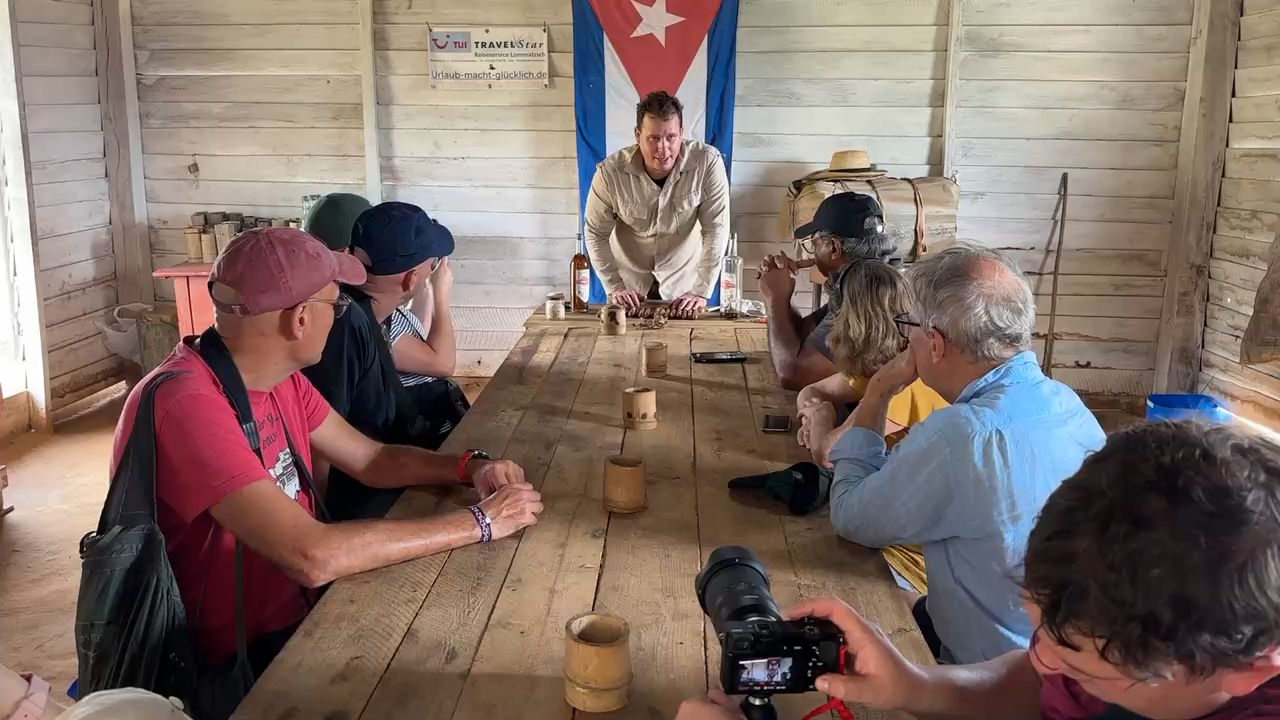 Lecture on Cuban Cigar, Vinales Valley