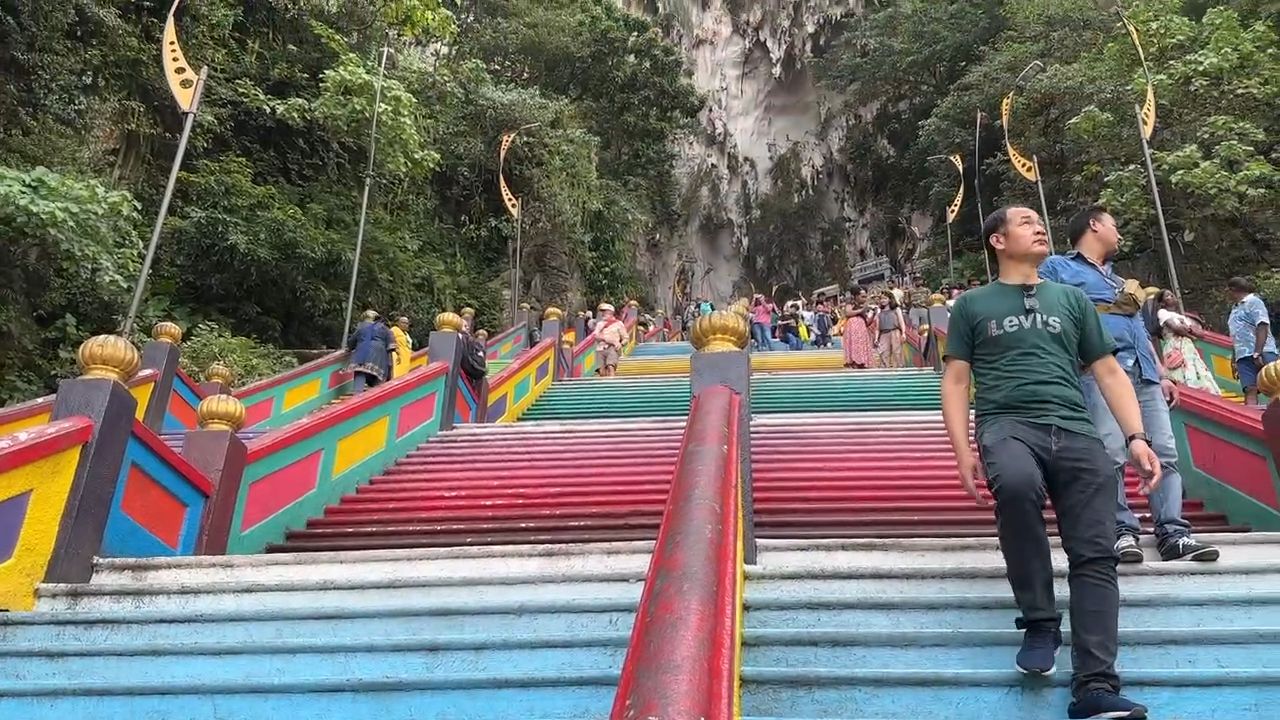 Steps to Batu Caves