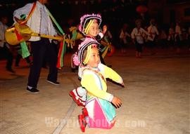 Minority girls, Kunming, Yunnan Province