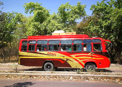 Bus, Agra