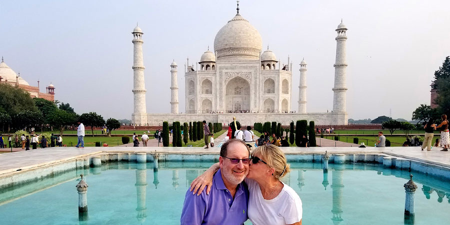 Married Couples in Taj Mahal