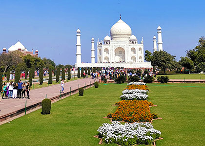 Mesmerizing Mausoleum Taj Mahal