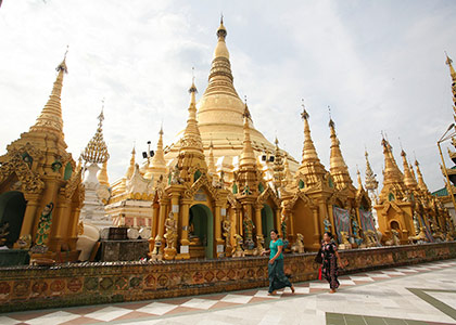 Shwedagon Pagoda at sunset, Yangon