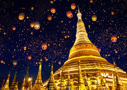 Shwedagon Pagoda with Larntern