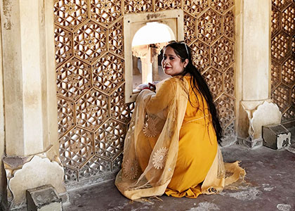 Dressing Long Skirts in Temples