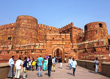 Agra Fort Railway Station: Trains, Nearby Attractions