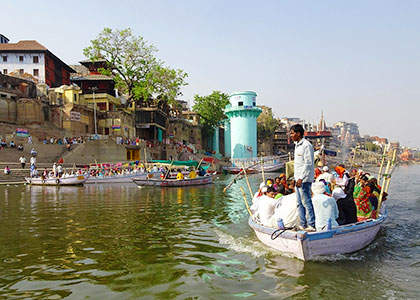 Boat Ride in Ganga Rivers
