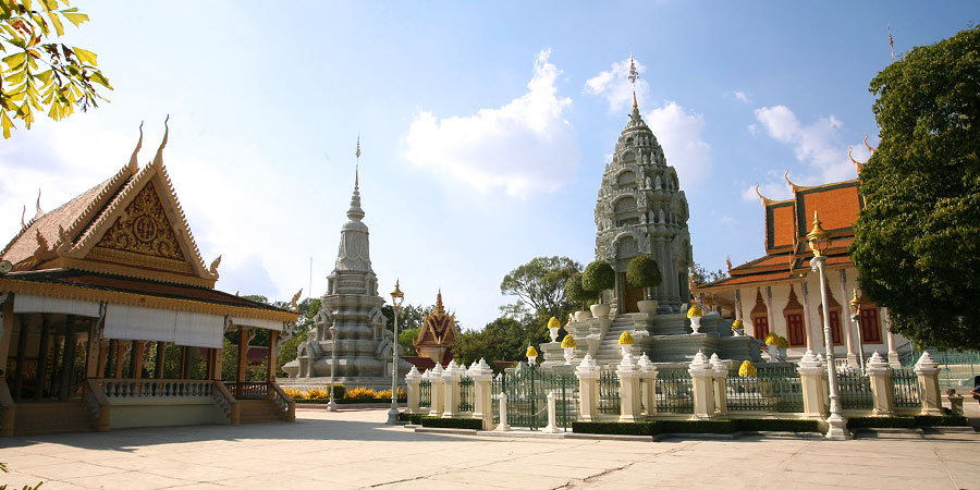 Silver Pagoda, Phnom Penh – Find the Best Buddhist Artefacts