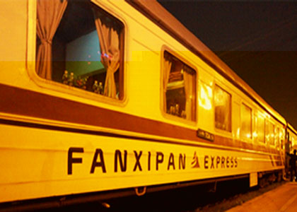 Fanxipan Express to Sapa