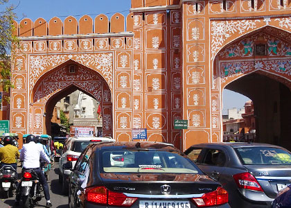 Private Car from Jaipur to Agra