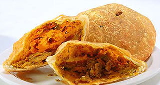 Pyaaz Ki Kachori