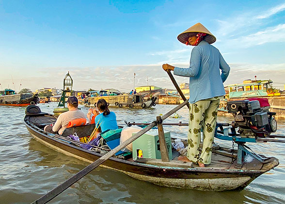 Our Guests on Cai Rang Floating Market