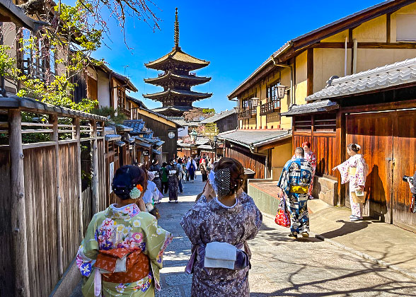 Explore Kyoto in Kimono