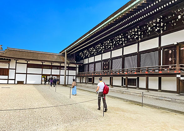 Back of the Shishinden hall