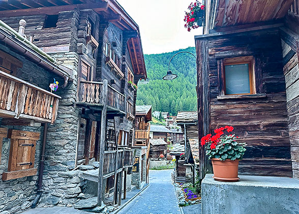 Car-free Mountain Resort - Zermatt