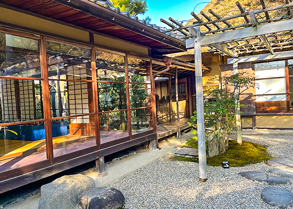 Tea House in Isuien Garden