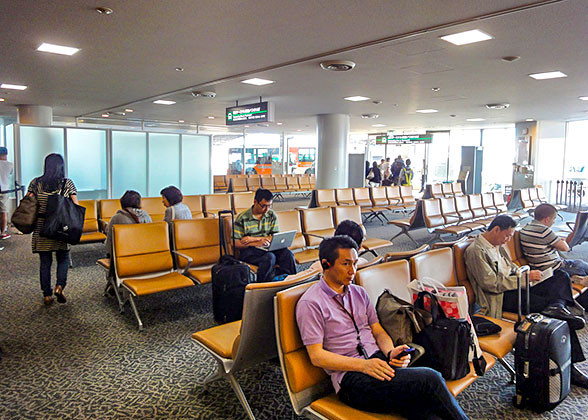 Boarding Bus, Tokyo Haneda Airport