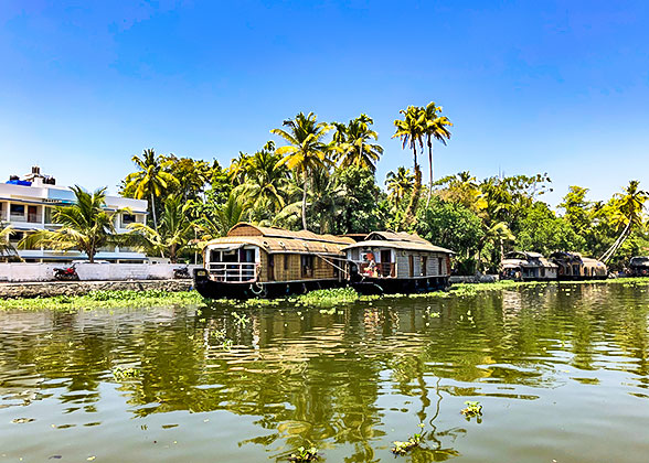 Houseboat Cruise