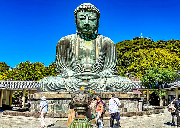 The Front of Kamakura Daibutsu