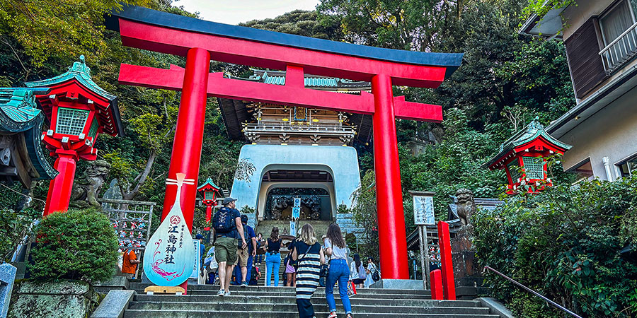 Enoshima Jinja Shrinejia