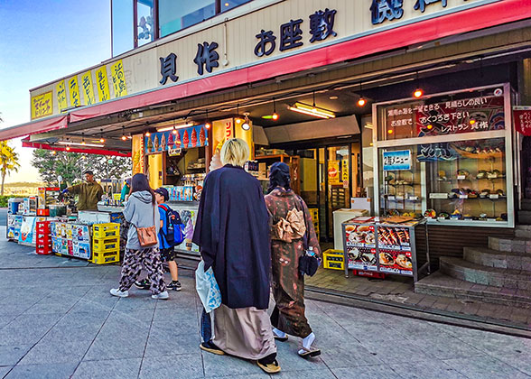 The Commerical Street on the Enoshima Island