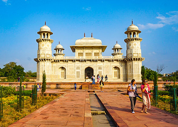 Tomb of Itimad-Ud-Daulah (Baby Taj)