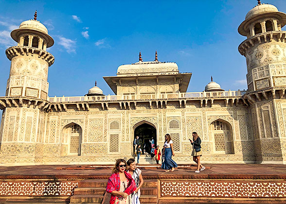 Tomb of Itimad-Ud-Daulah (Baby Taj)