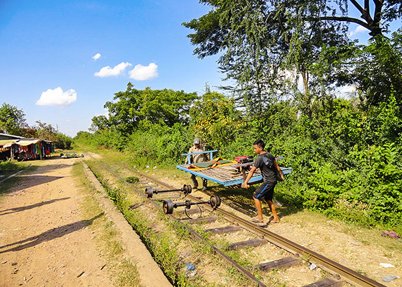 Bamboo Train Ride, Battambang