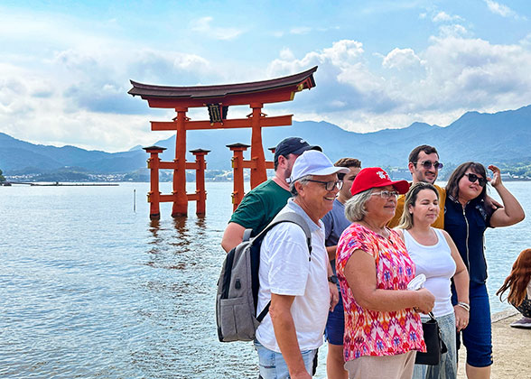 Otorii Gate of Itsukushima Shrine