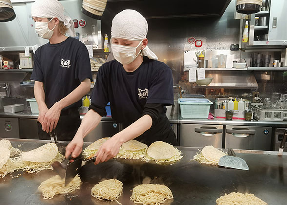 Tasting Delicious Hiroshima Yaki