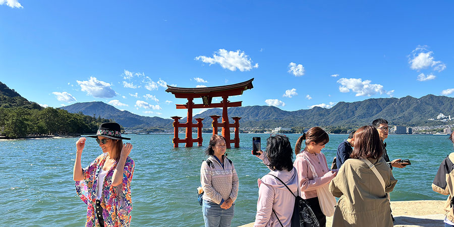 Otorii Gate of Itsukushima Shrine