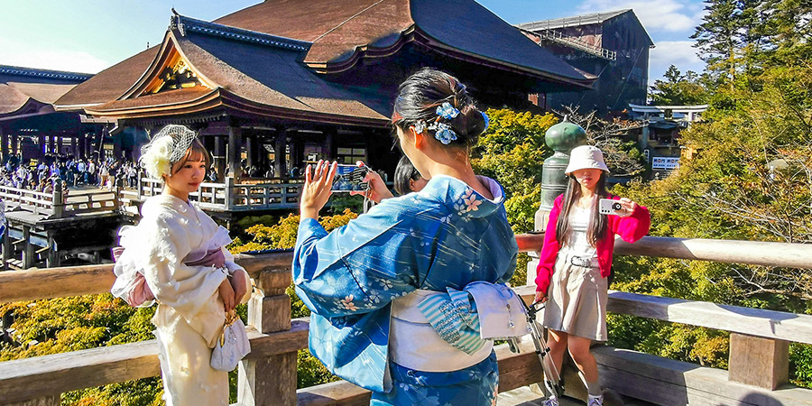 Kiyomizu-dera Temple