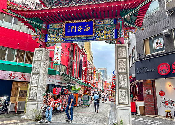 Traditional Chinese gate in Nankin-machi