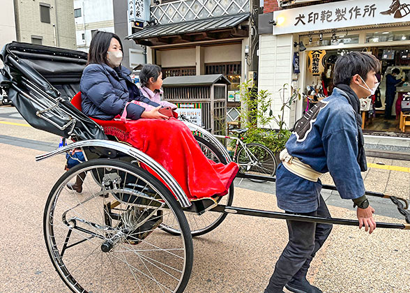 Rickshaw tour of Otaru Canal