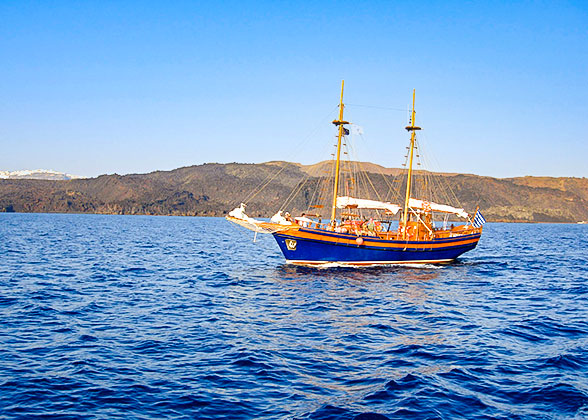 Tour to Volcano of Santorini
