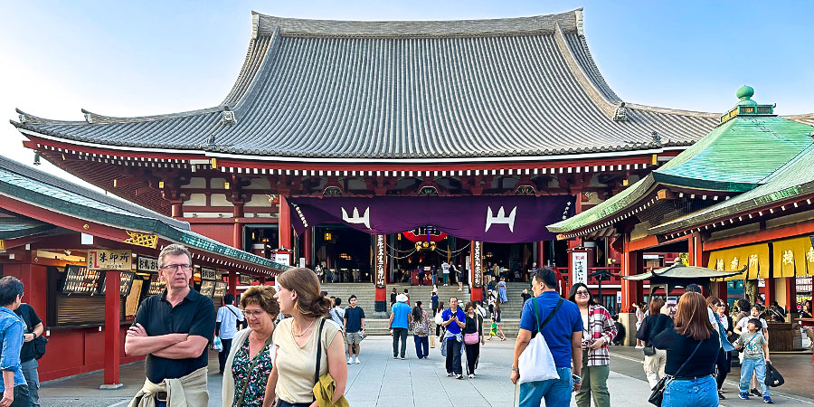 Visit Senso-ji Temple at Asakusa, Tokyo