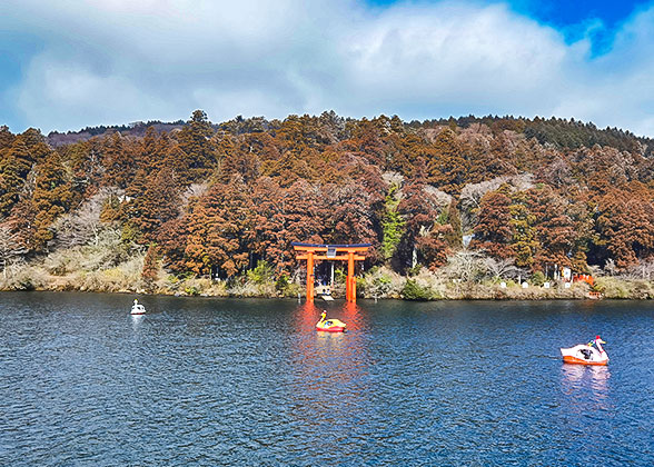 Hakone-Jinja Shrine
