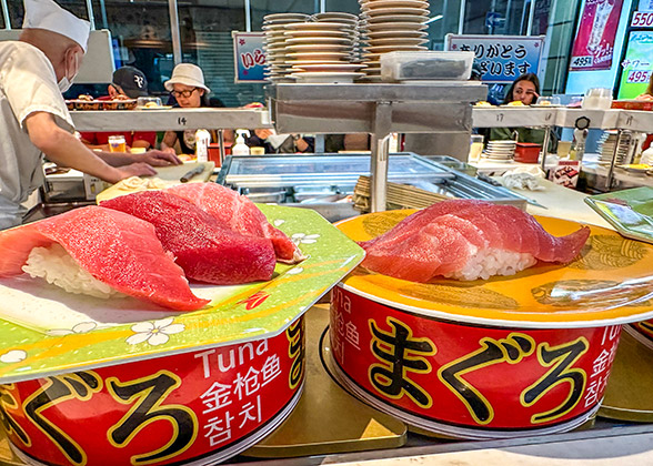 Chefs are making tuna sushi
