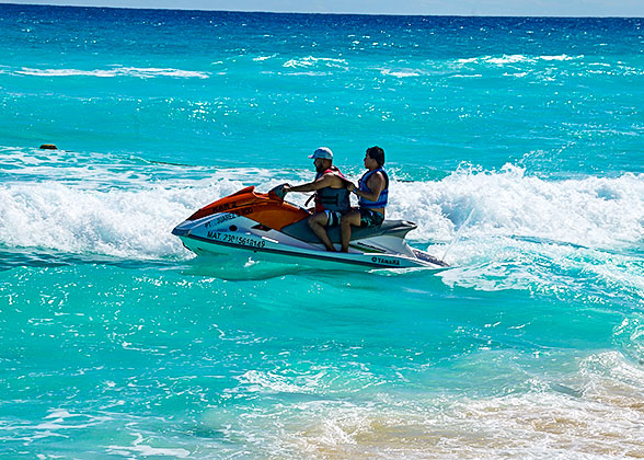 Enjoy the Water Scooter