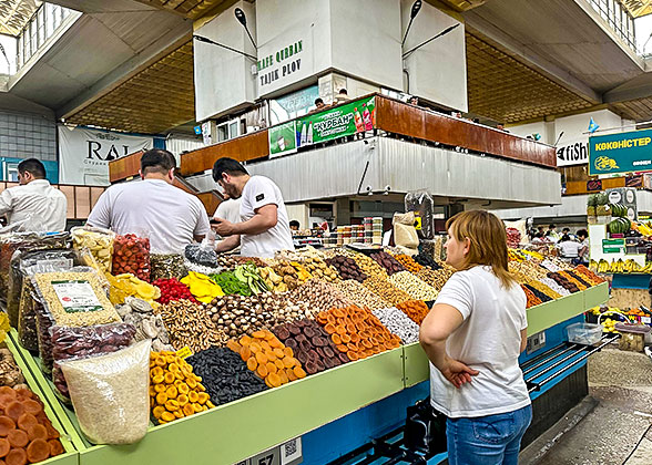 Green Bazaar, Almaty