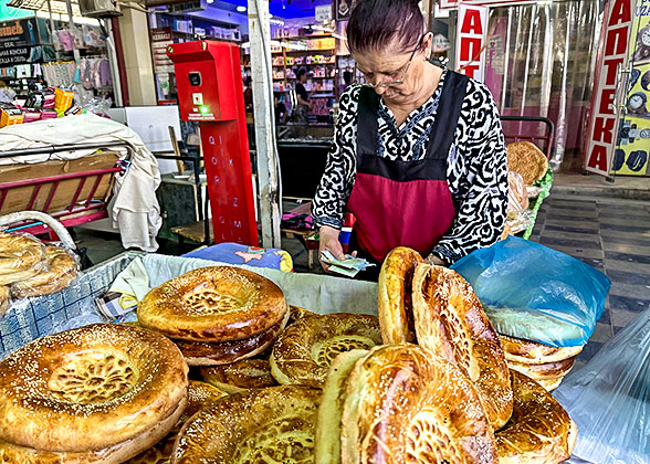 Green Bazaar, Almaty