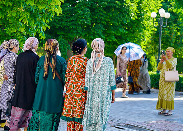 Vibrant nature in Uzbekistan's April