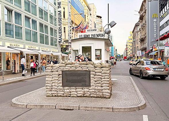 Checkpoint Charlie, Berlin