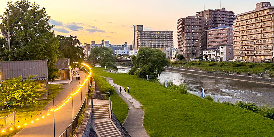 Dusk View in Yokohama in May