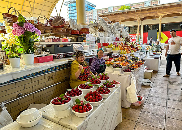 Various fruits in Chorsu bazaar