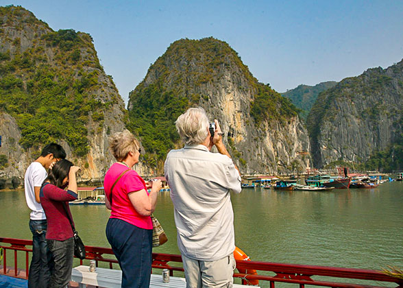 Ha Long Bay Cruise