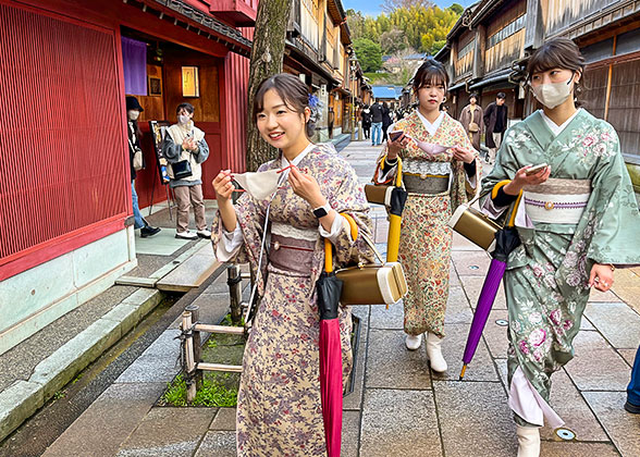 Strolling in Higashichaya Old Town