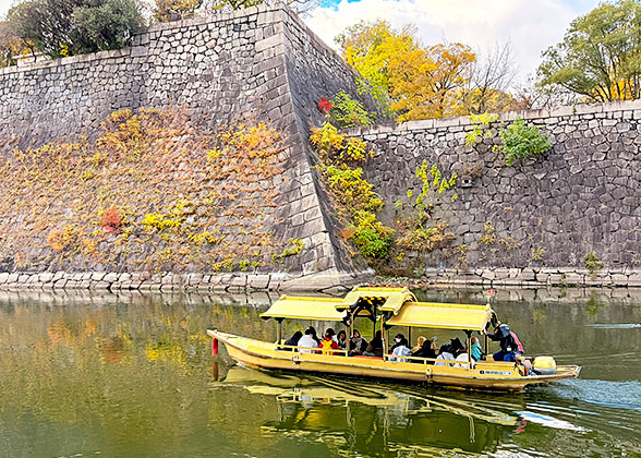 Take a cruise to tour Himeji Castle