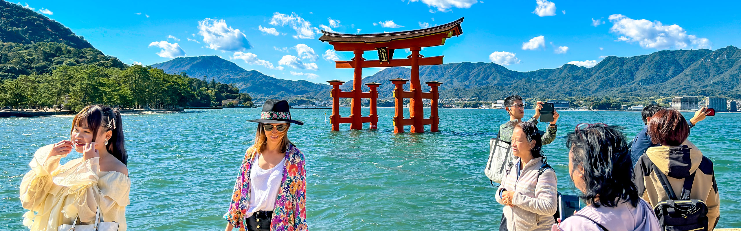 Itsukushima Jinja Shrine
